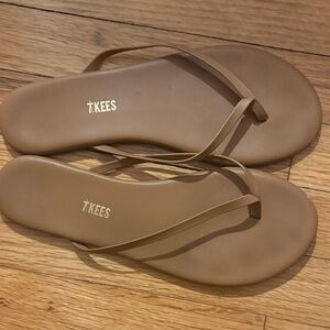 TKEES Slim-Strap Tan Flip Flop Sandals